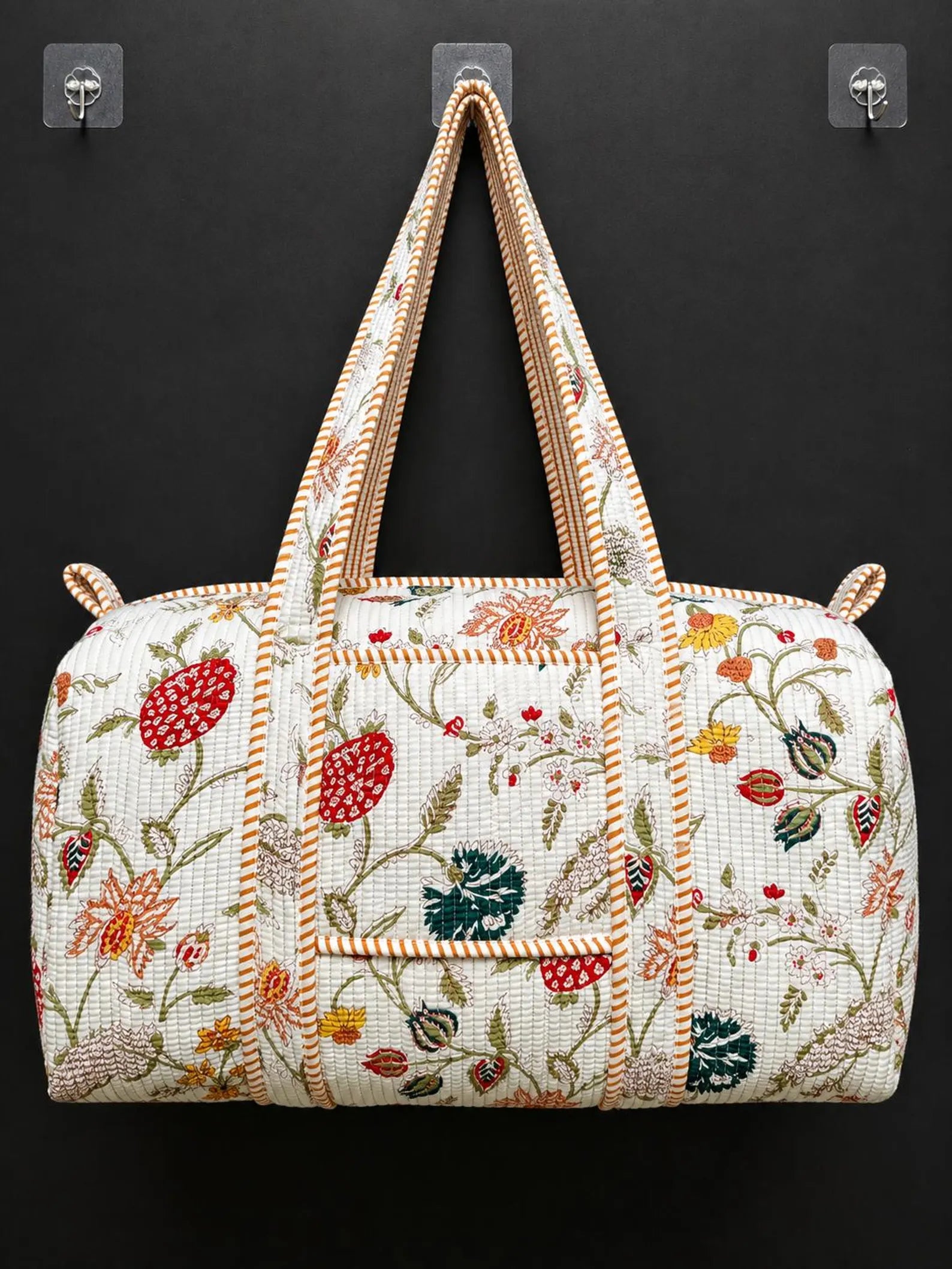Quiltet Bomuldsduffeltaske med Blomsterprint — Elfenben