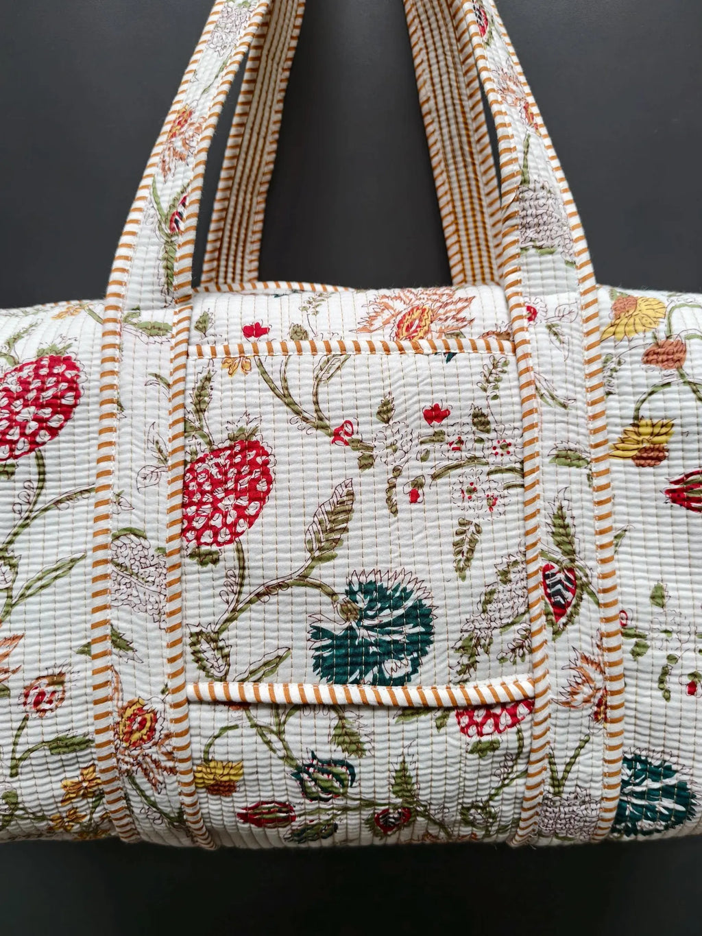 Quiltet Bomuldsduffeltaske med Blomsterprint — Elfenben